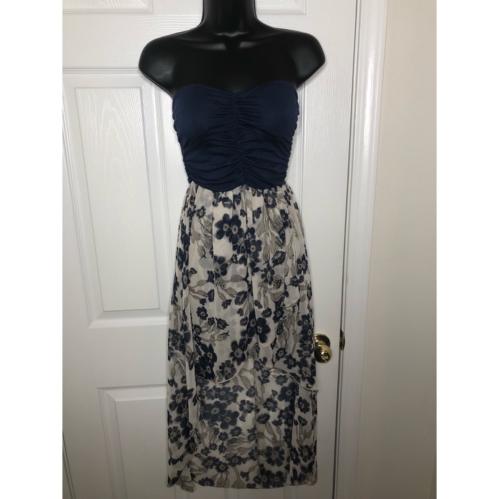 NWT‼️ Dk. Blue Floral Hi-Lo Dress